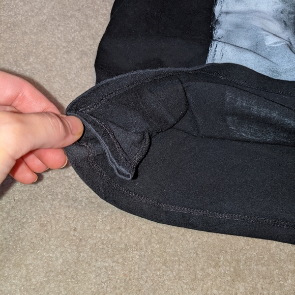 Marilyn Monroe black top - Picture 6 of 10